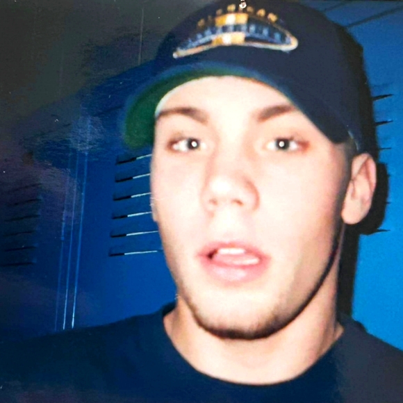 Meet your Posher, Tom - Picture 1 of 1